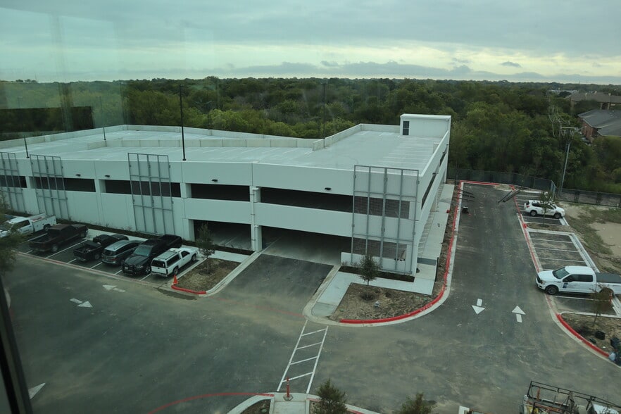 More Photos Of 7951 Shoal Creek Blvd, Austin Medical For Lease