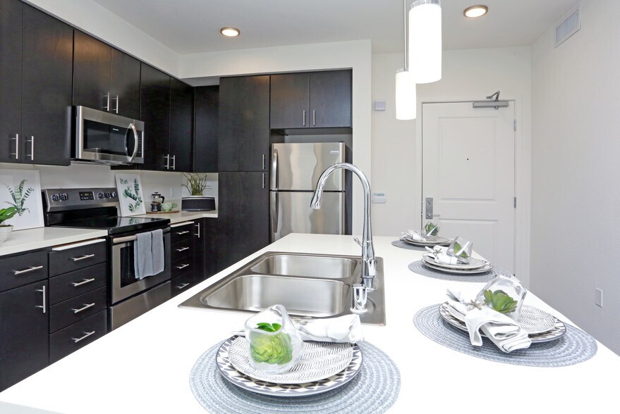 More Photos Of 753 Montague Expy, Milpitas Apartments For Lease