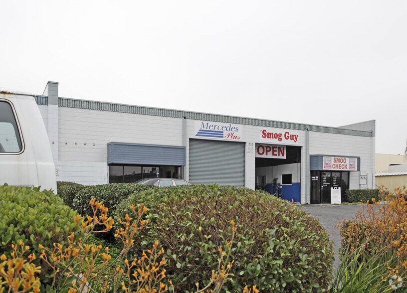 More Photos Of 215 N Andreasen Dr, Escondido Service For Sale