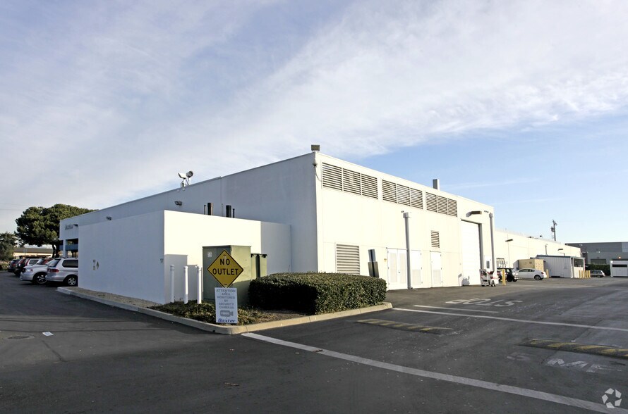 More Photos Of 1978 W Winton Ave, Hayward Research And Development For Lease