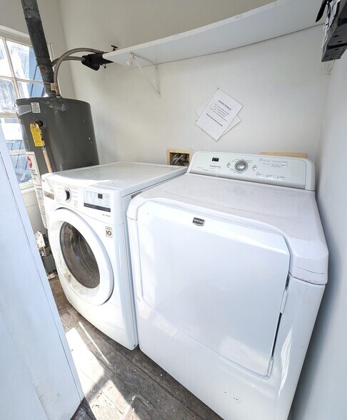 More Photos Of 704 E 22nd St, Houston Apartments For Sale