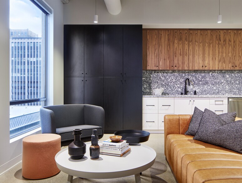 More Photos Of 733 Marquette Ave, Minneapolis Unknown For Lease