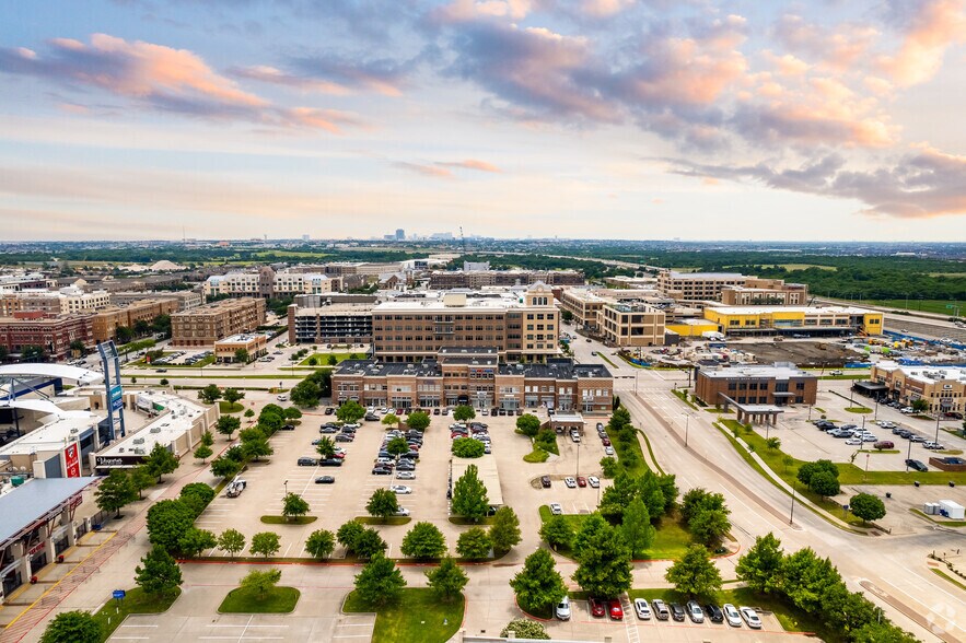 More Photos Of 5858 Main St, Frisco Medical For Lease