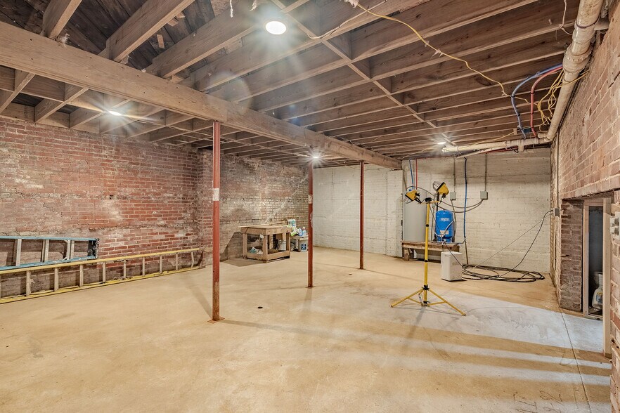 More Photos Of 12 Scenic Rd, Fries General Retail For Sale