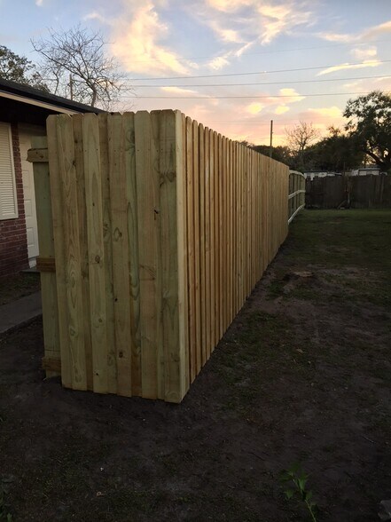 More Photos Of 911 E 108th Ave, Tampa Apartments For Sale