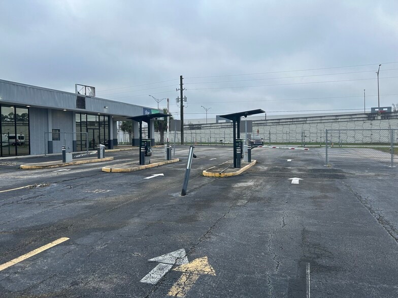 More Photos Of 1771 Airport Rd, Jacksonville Land For Lease