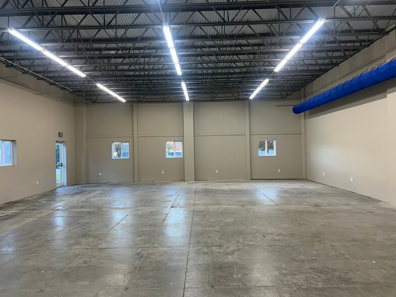 More Photos Of 3440 Chandler Creek Rd, Virginia Beach Light Distribution For Lease