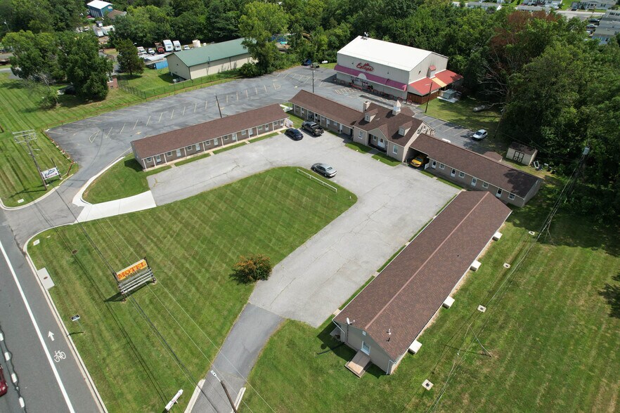 More Photos Of 10025 Pulaski Hwy, Middle River Bar For Sale