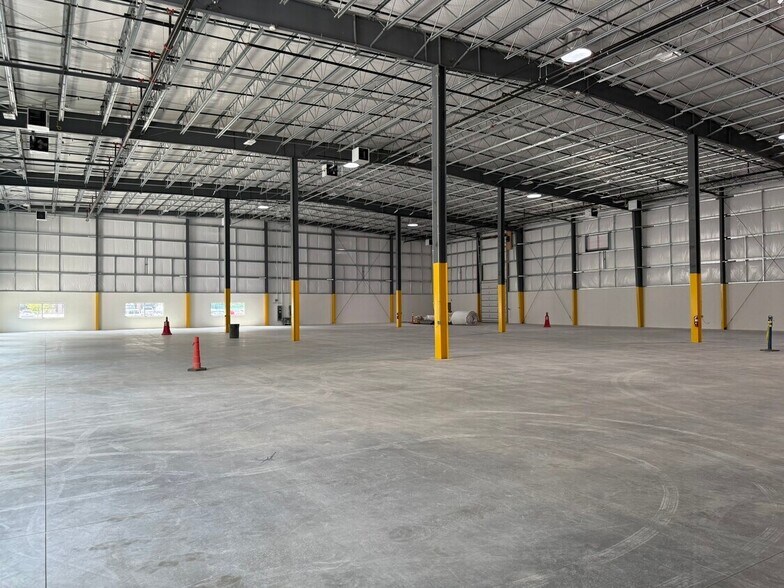 More Photos Of 999 Willow Grove St, Hackettstown Warehouse For Lease