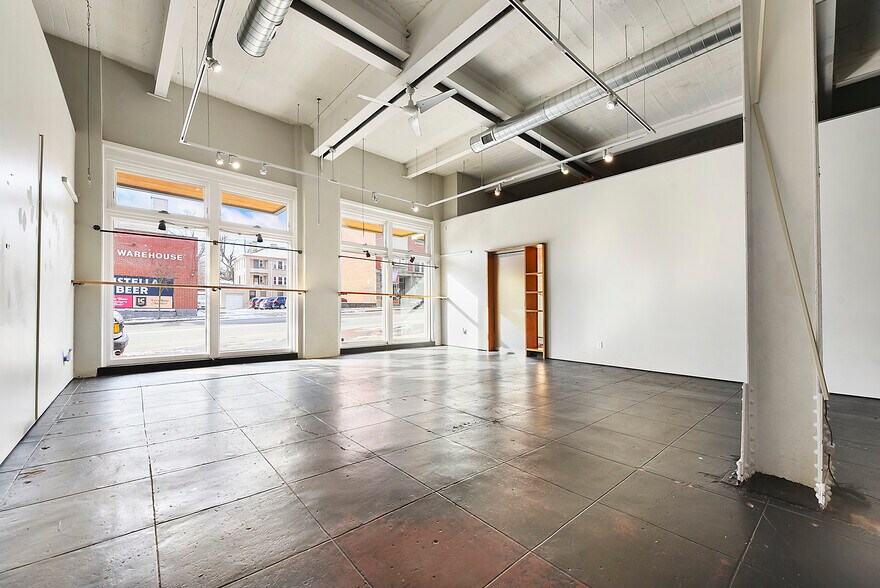 More Photos Of 5515 Penn Ave, Pittsburgh Storefront Retail Office For Lease