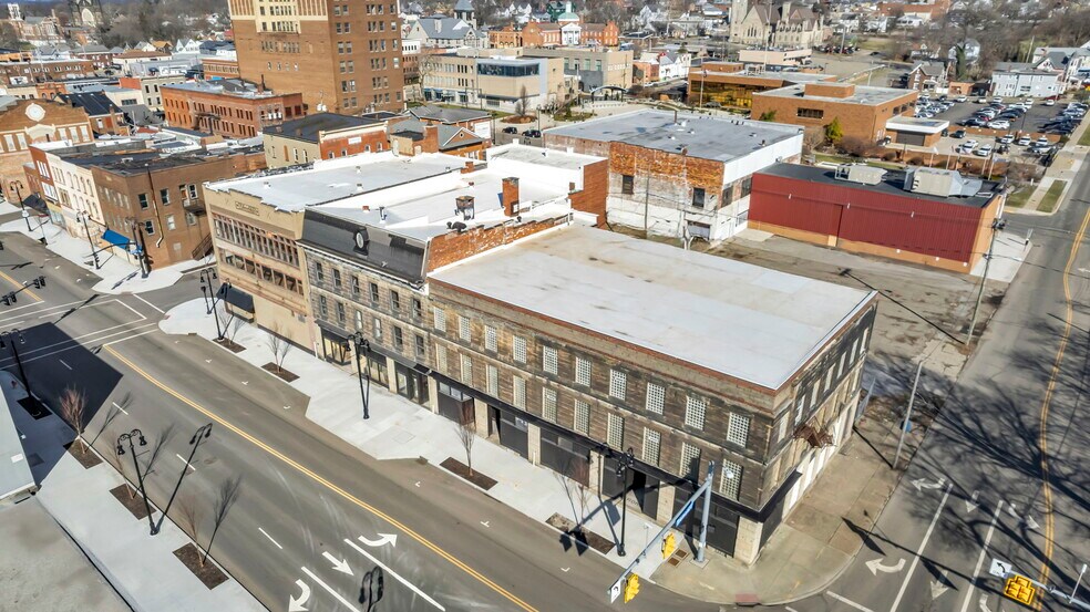 More Photos Of 112-130 Erie St S, Massillon Office For Sale