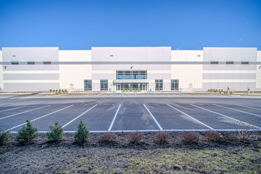 Primary Photo Of 30 Cross St, Ridgefield Park Distribution For Lease