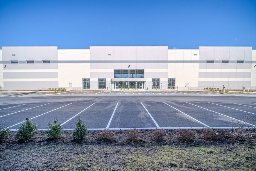 Primary Photo Of 30 Cross St, Ridgefield Park Unknown For Lease