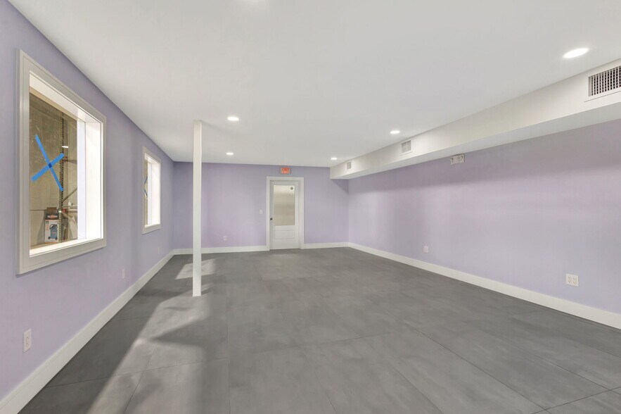 More Photos Of 7030 N Haverhill Rd, Riviera Beach Warehouse For Sale