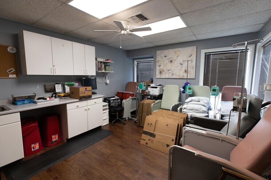 More Photos Of 100 Commons Way, Toms River Medical For Sale