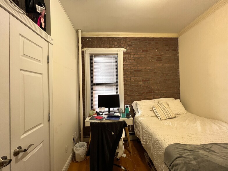 More Photos Of 212 E 29th St, New York Apartments For Sale