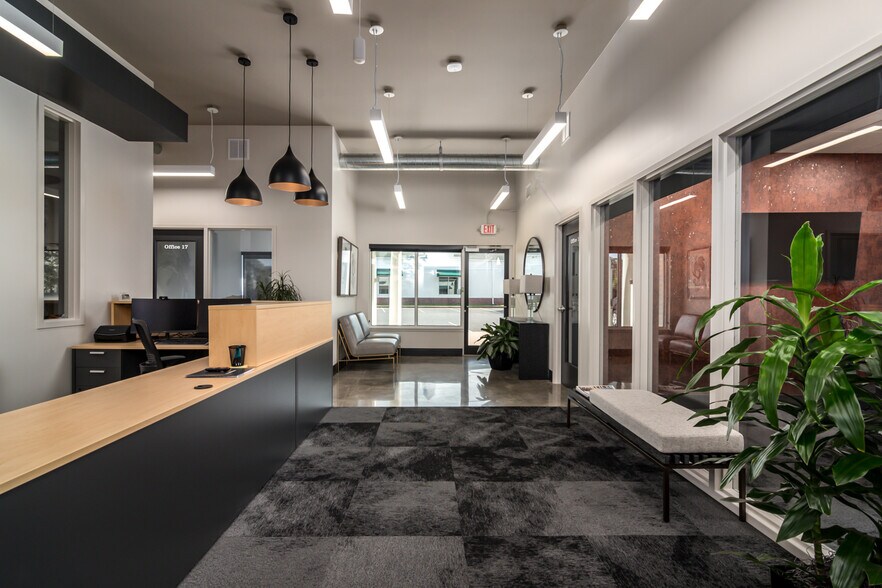 More Photos Of 8221 Ranch Blvd, Little Rock Office Residential For Lease