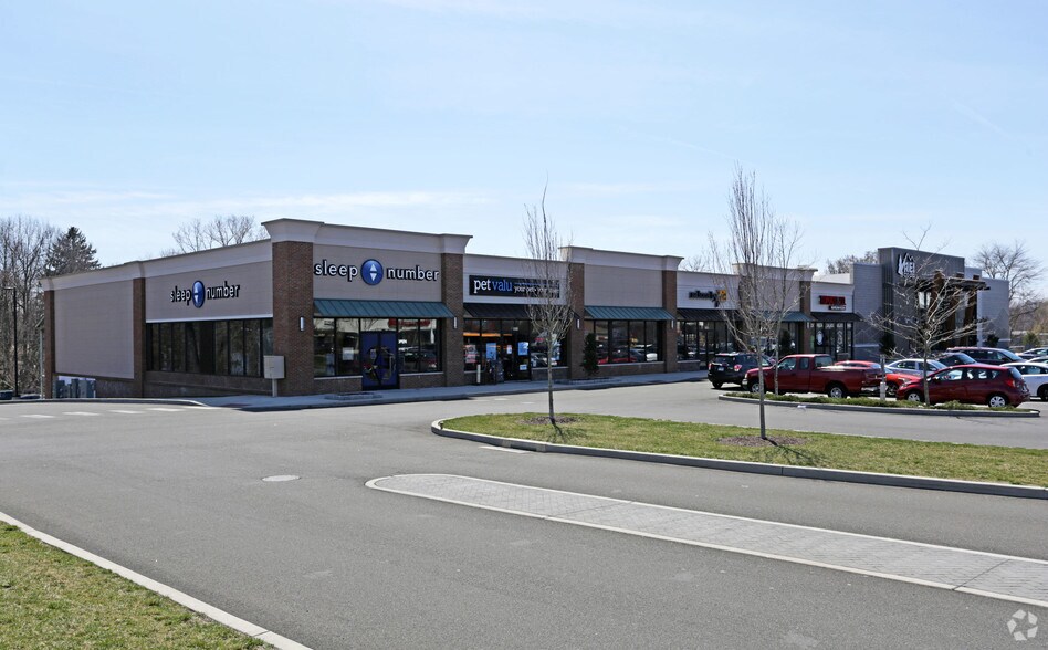 More Photos Of 1587-1615 Boston Post Rd, Milford Storefront For Lease