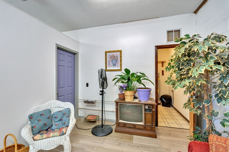 More Photos Of 333 Sullivan St, Kingsport Storefront For Sale