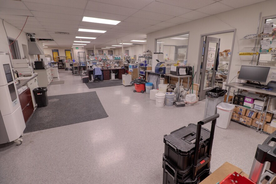 More Photos Of 1915 N Division St, Spokane Office For Sale