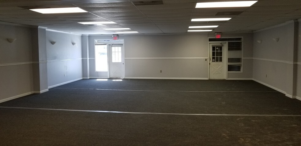 More Photos Of 4930 Marlboro Pike, Capitol Heights Freestanding For Lease
