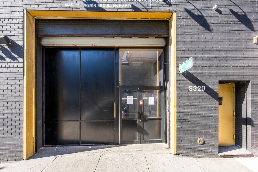 More Photos Of 5320 3rd Ave, Brooklyn Warehouse For Lease