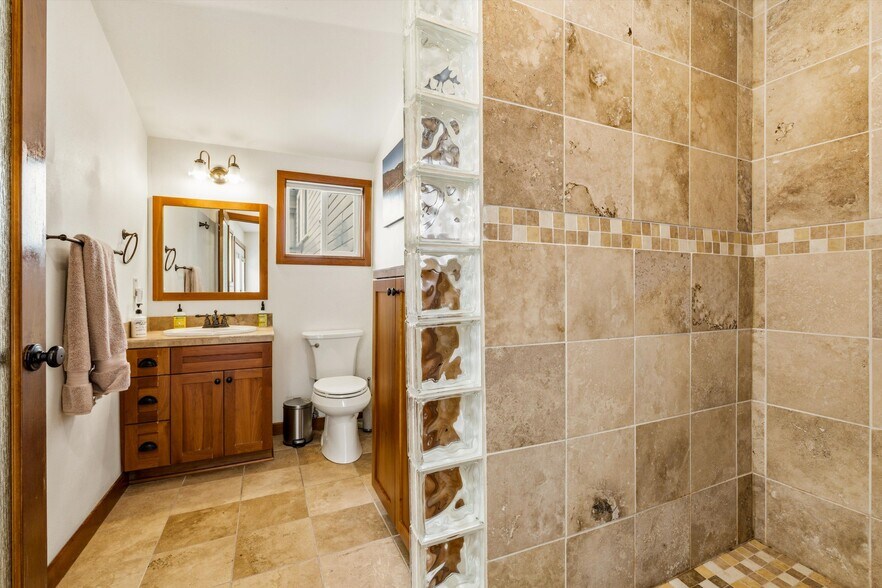 More Photos Of 340 NW 7th St, Corvallis Office Residential For Sale