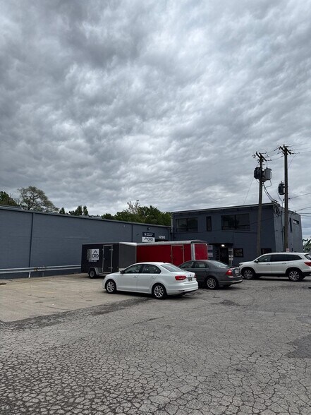 More Photos Of 1298 Conant St, Maumee Warehouse For Lease