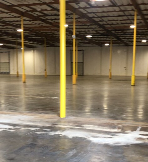More Photos Of 1700 20th St, Oakland Distribution For Lease