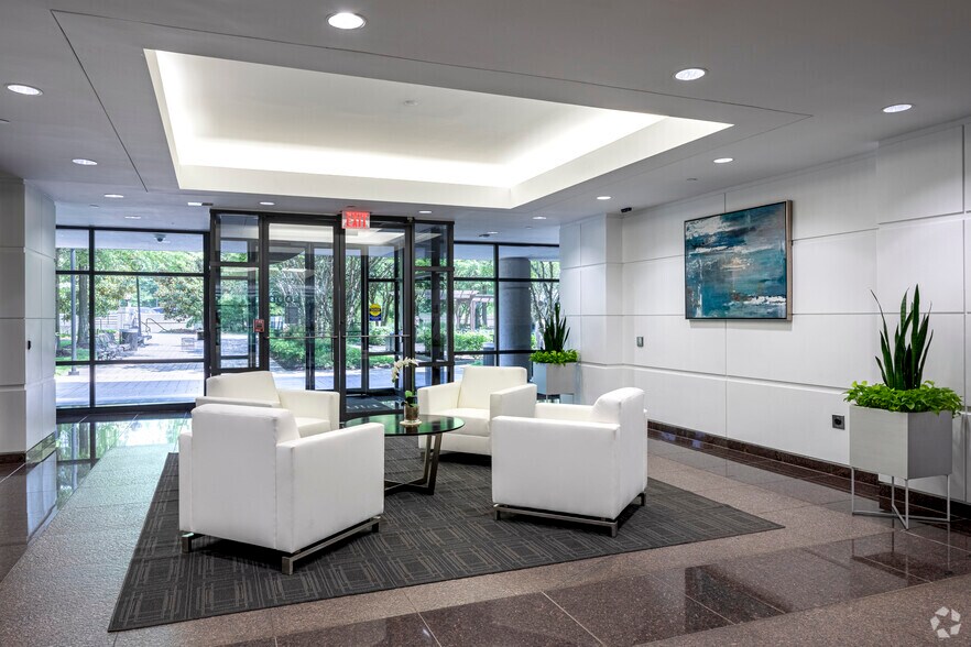 More Photos Of 3975 Fair Ridge Dr, Fairfax Office For Lease