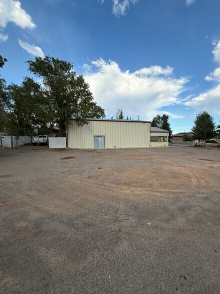 More Photos Of 5410 E Commerce Ave, Flagstaff Warehouse For Lease