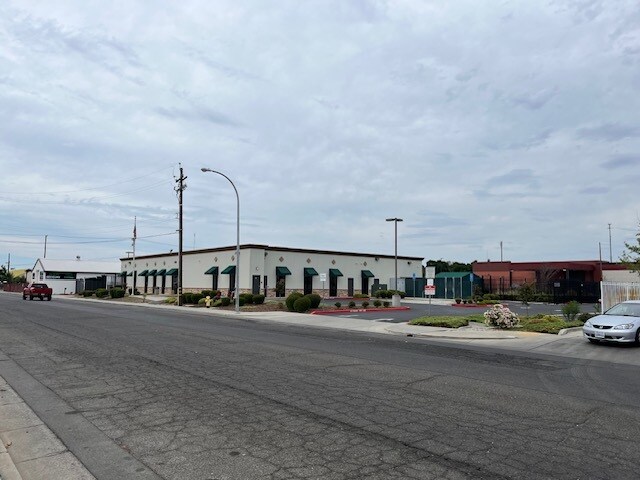 More Photos Of 439 W 15th St, Merced Office For Sale