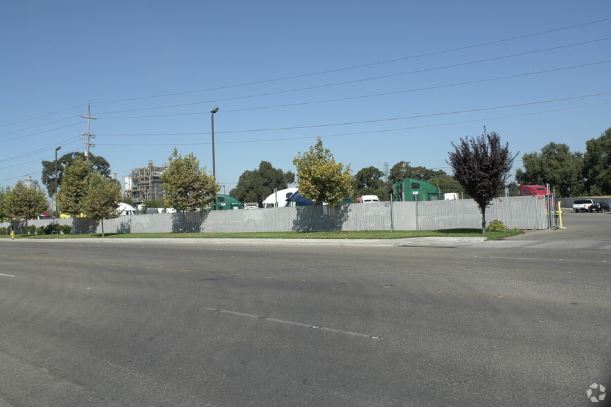 Primary Photo Of 1425 Industrial Dr, Stockton Land For Lease