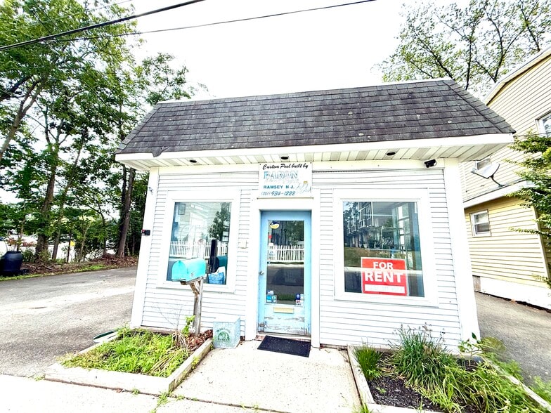 More Photos Of 19 Mechanic St, Ramsey Light Distribution For Lease