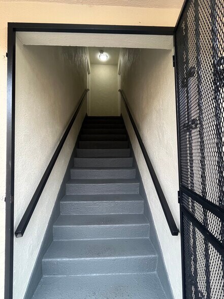 More Photos Of 724 E 32nd St, Los Angeles Apartments For Sale