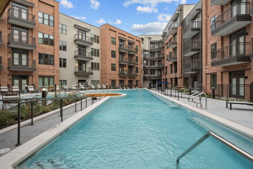 More Photos Of 760 Airport Blvd, Austin Apartments For Lease