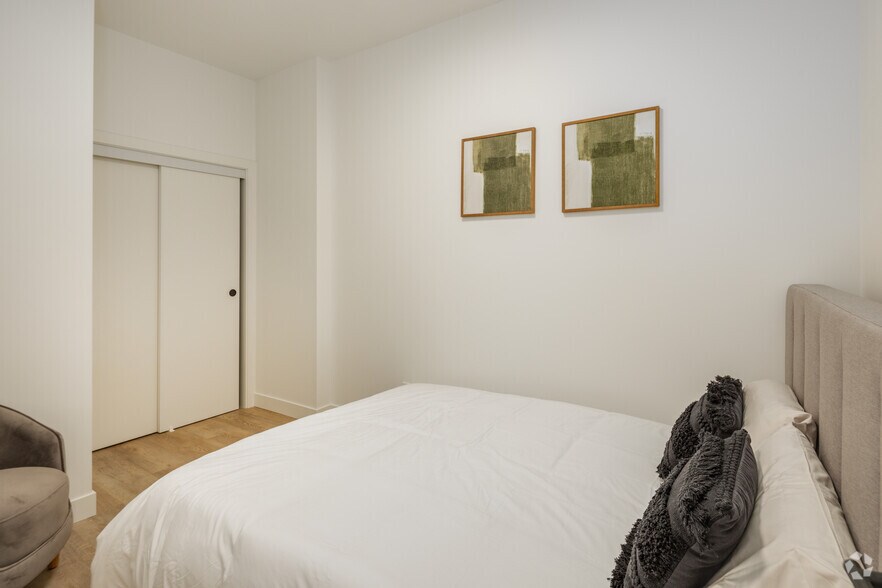 More Photos Of 612 Constance Av, Esquimalt Apartments For Lease