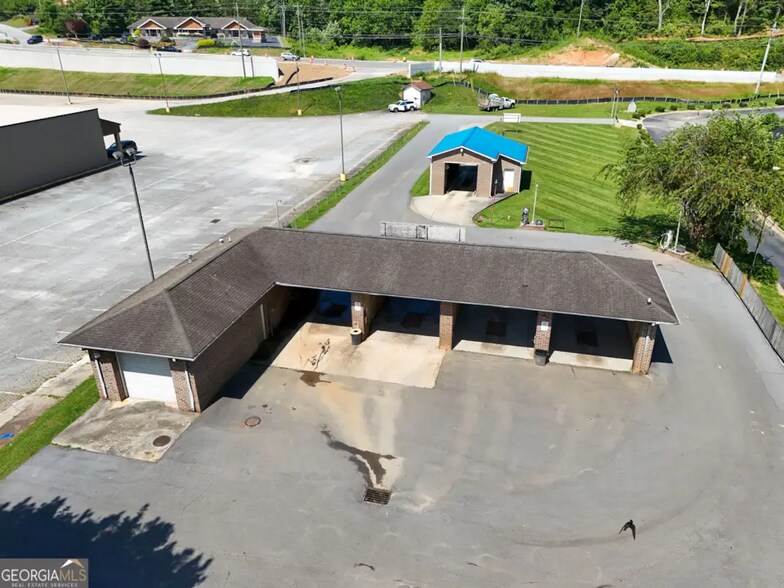 More Photos Of 36 Royalty Ln, Dillard Carwash For Sale