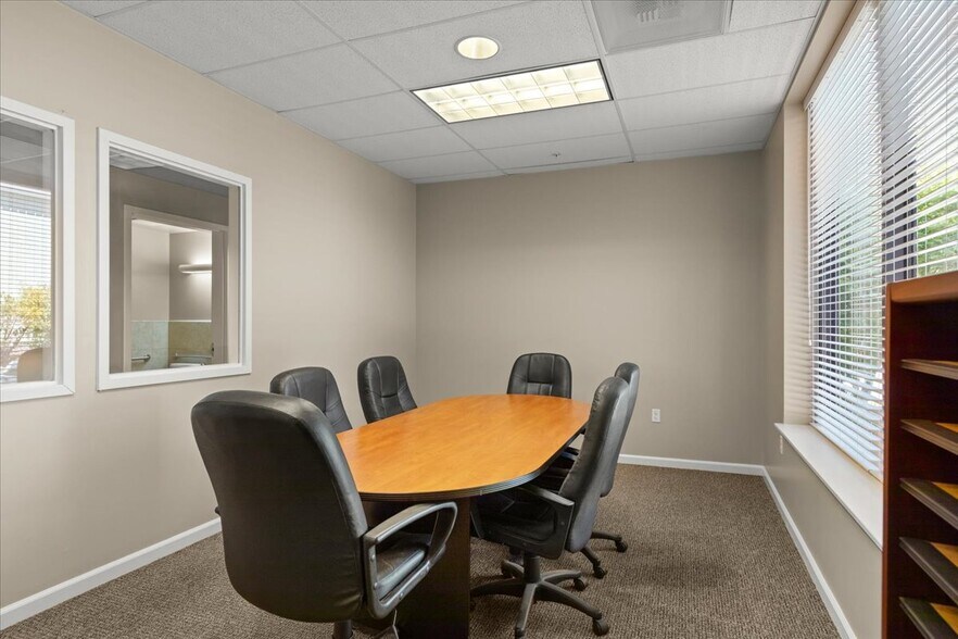 More Photos Of 125 Hangar Way, Watsonville Office For Sale