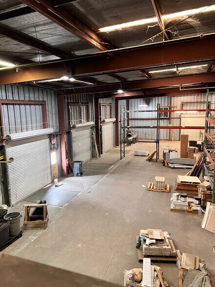 More Photos Of 500 W Orange Blossom Trl, Apopka Manufacturing For Lease