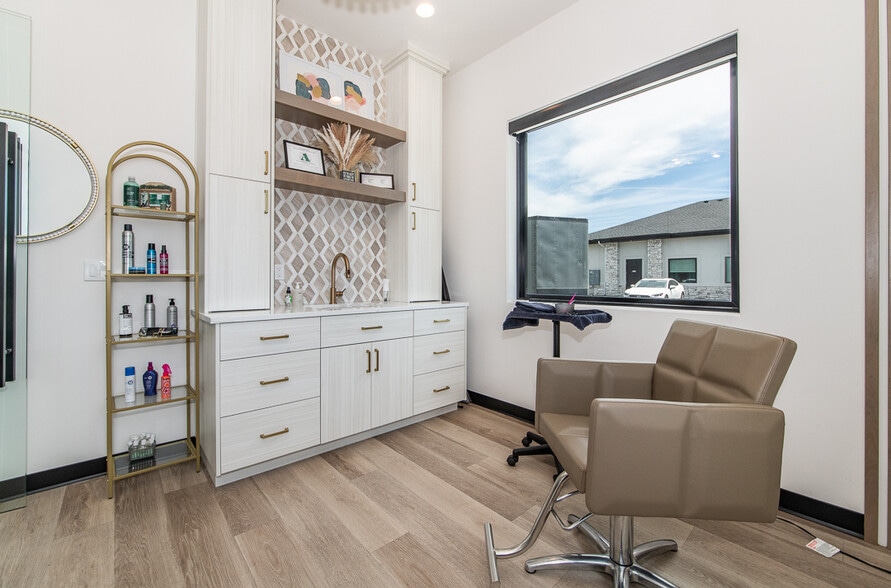 More Photos Of 3169 W Belltower Dr, Meridian Office For Sale
