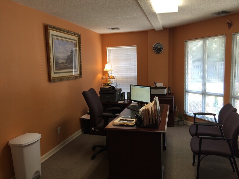 More Photos Of 1300 Pamlico St, Charlotte Apartments For Sale