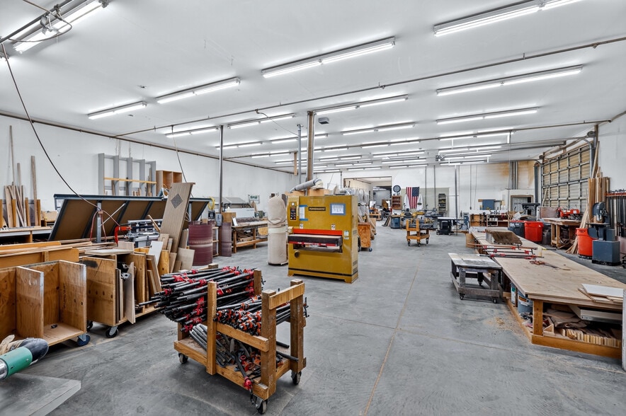 More Photos Of 1612 S Campbell St, Spokane Warehouse For Sale