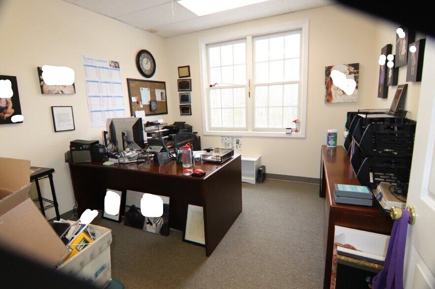More Photos Of 104 Charles Eldridge Rd, Lakeville Office For Lease