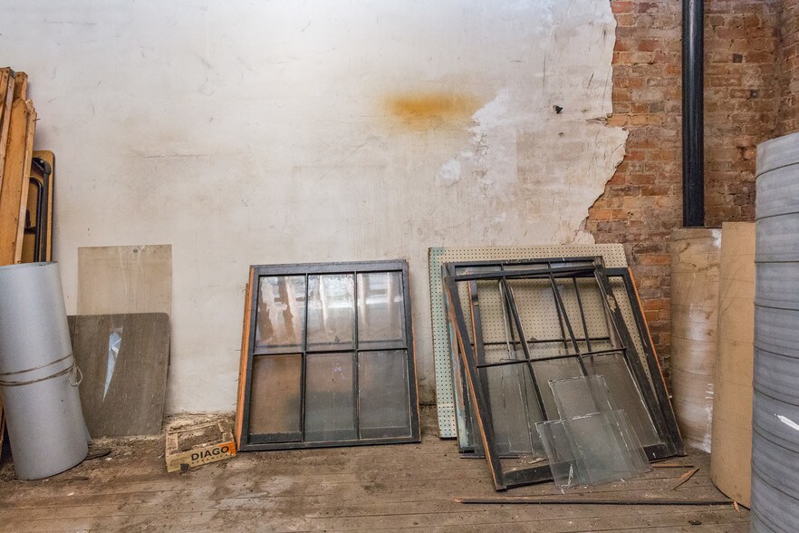 More Photos Of 102 S Main St, Wetumpka Storefront Retail Residential For Sale