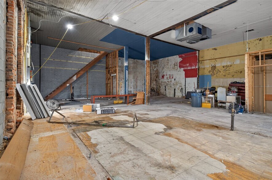 More Photos Of 602 G Ave, Grundy Center Fast Food For Sale