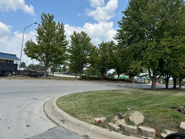 More Photos Of 2625 Rock Creek Blvd, Joliet Fast Food For Sale