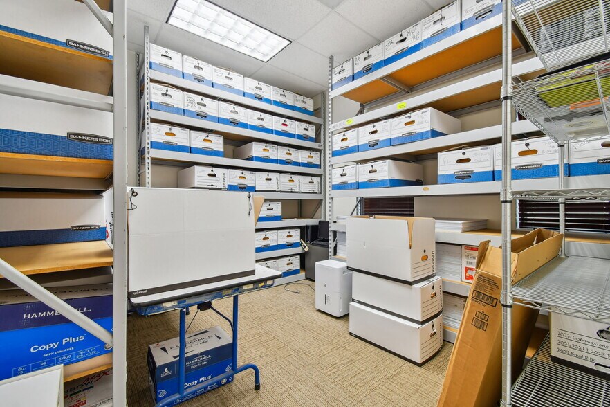 More Photos Of 8258 118th Ave N, Largo Medical For Sale