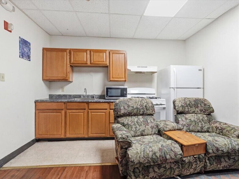 More Photos Of 215 S Braddock Ave, Pittsburgh Apartments For Sale