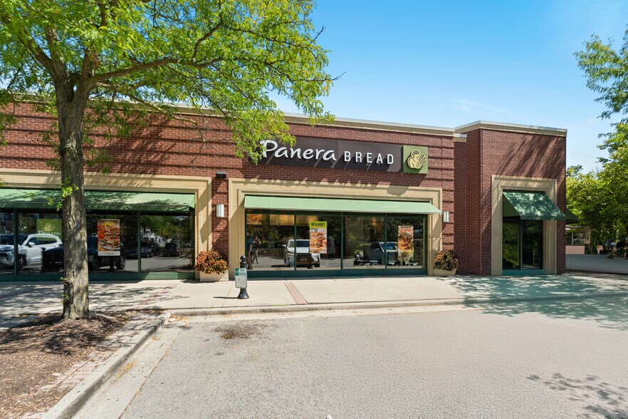 More Photos Of 1199 Wilmette Ave, Wilmette General Retail For Lease